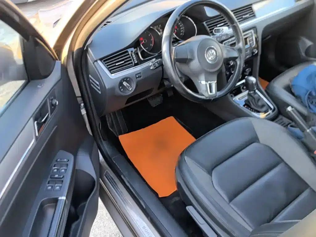 2014 Volkswagen Bora 1.6L Automatic Comfort Model — миниатюра 16