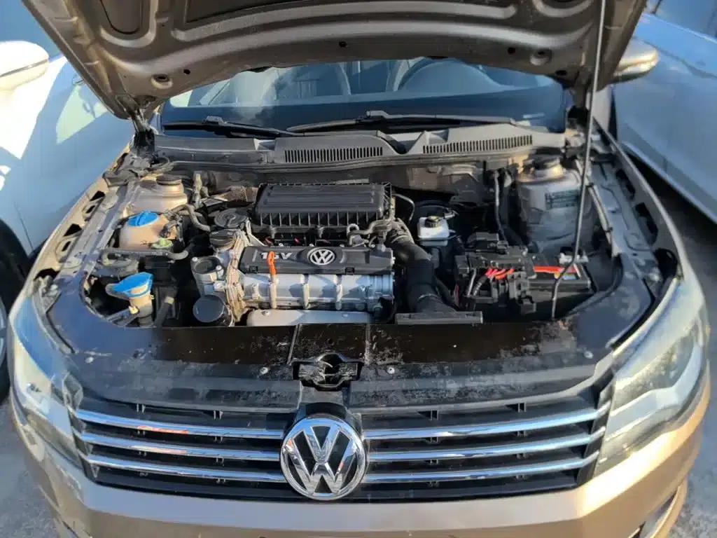 2014 Volkswagen Bora 1.6L Automatic Comfort Model — миниатюра 20