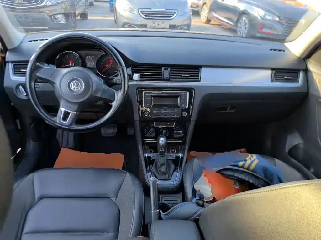 2014 Volkswagen Bora 1.6L Automatic Comfort Model — миниатюра 10