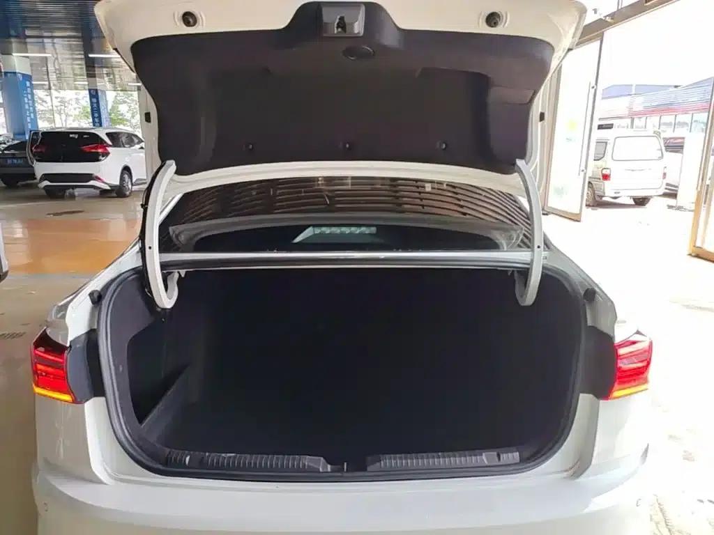 2020 Volkswagen Bora 1.5L Automatic Fashion Edition — миниатюра 19