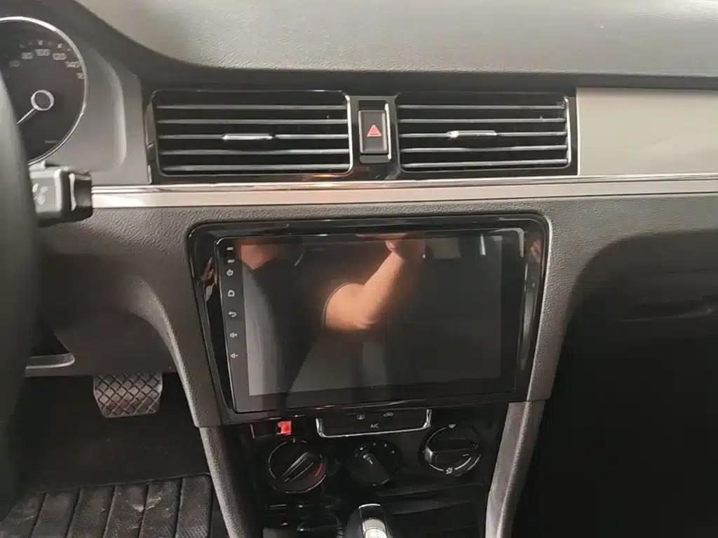 2014 Volkswagen Bora 1.6L Automatic Fashion Edition — миниатюра 13