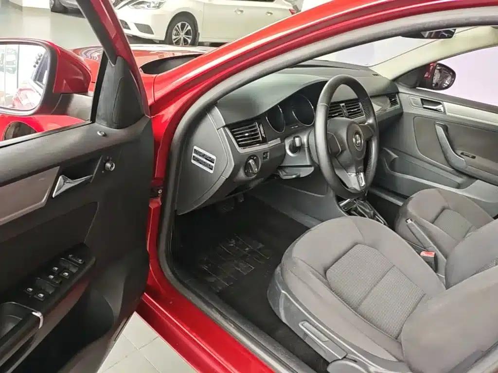 2014 Volkswagen Bora 1.6L Automatic Fashion Edition — миниатюра 16