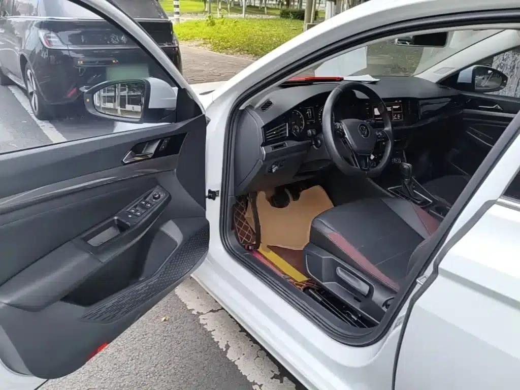 2021 Volkswagen Bora 1.5L Automatic Comfort Smart Connect Edition — миниатюра 16