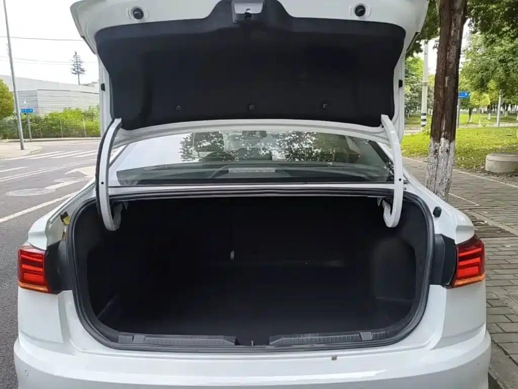 2021 Volkswagen Bora 1.5L Automatic Comfort Smart Connect Edition — миниатюра 19