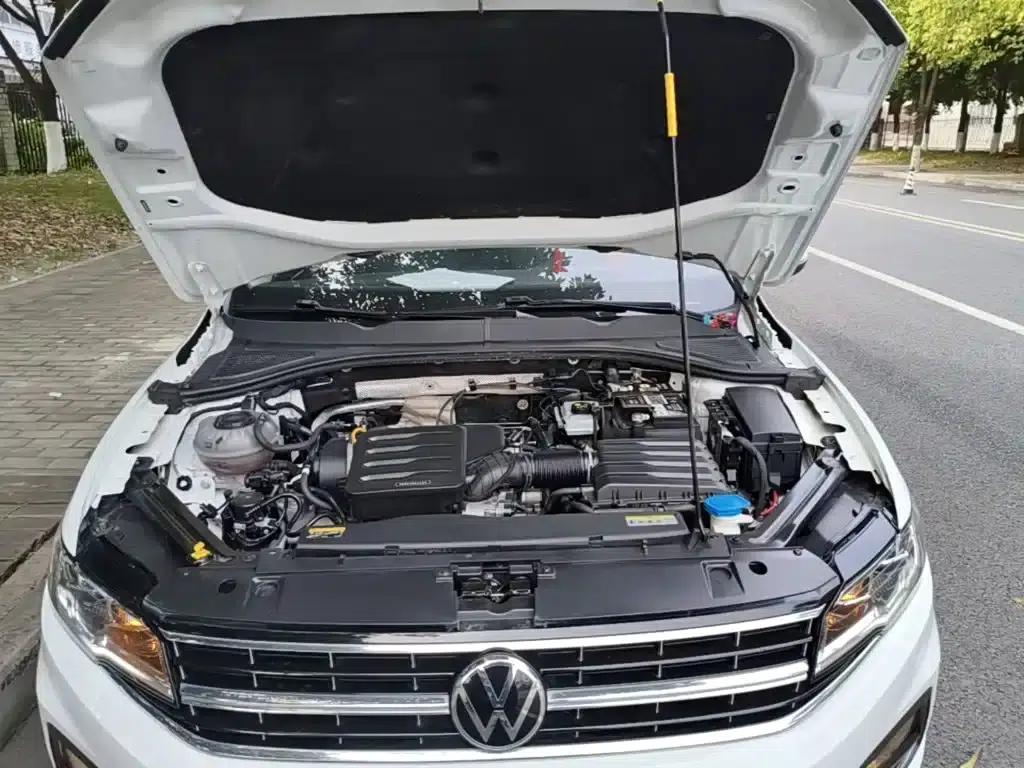 2021 Volkswagen Bora 1.5L Automatic Comfort Smart Connect Edition — миниатюра 20
