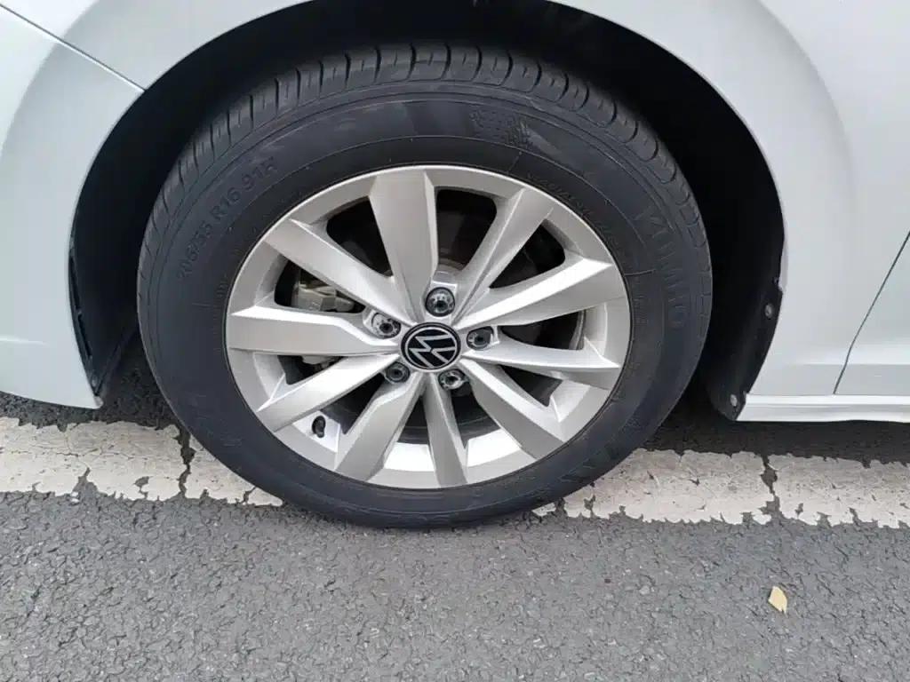 2021 Volkswagen Bora 1.5L Automatic Comfort Smart Connect Edition — миниатюра 23