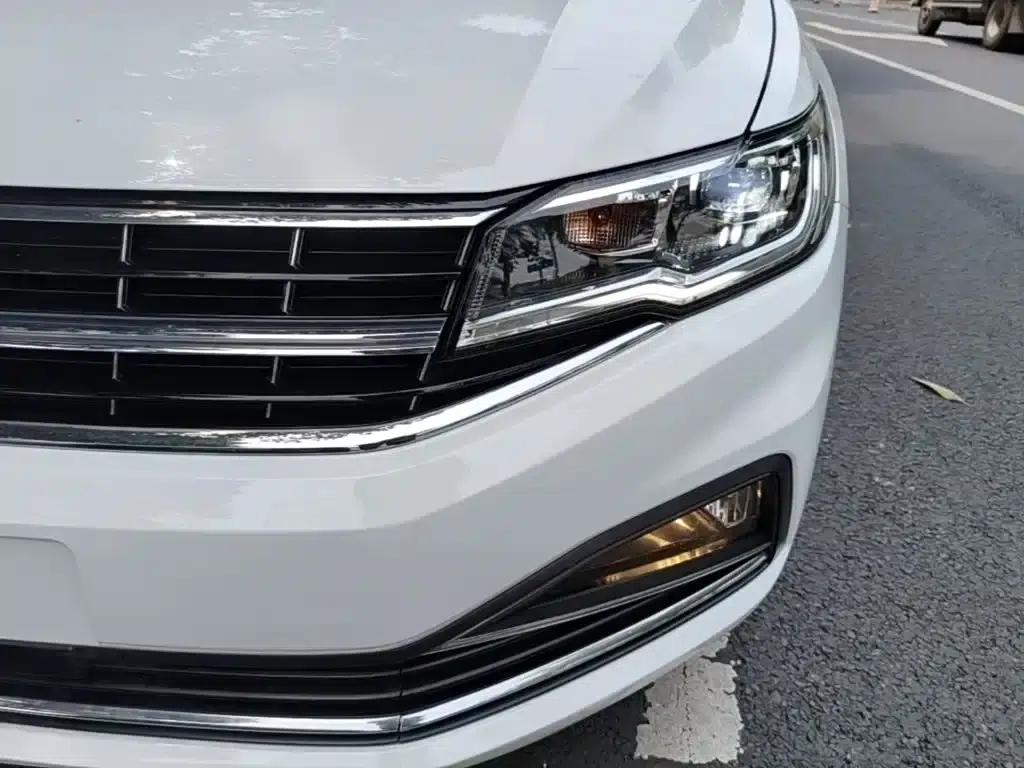 2021 Volkswagen Bora 1.5L Automatic Comfort Smart Connect Edition — миниатюра 24