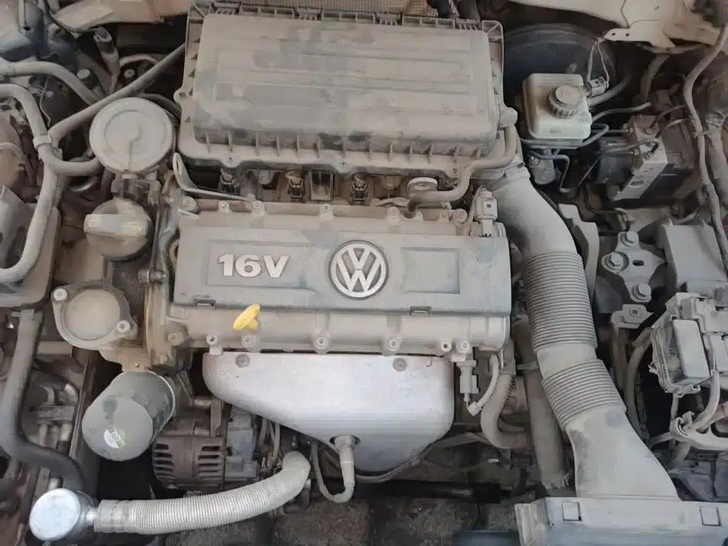 2014 Volkswagen Bora 1.6L Manual Comfort Model — миниатюра 11