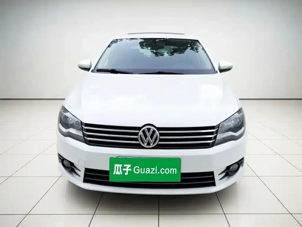 2014 Volkswagen Bora 1.6L Manual Comfort Model — миниатюра 24