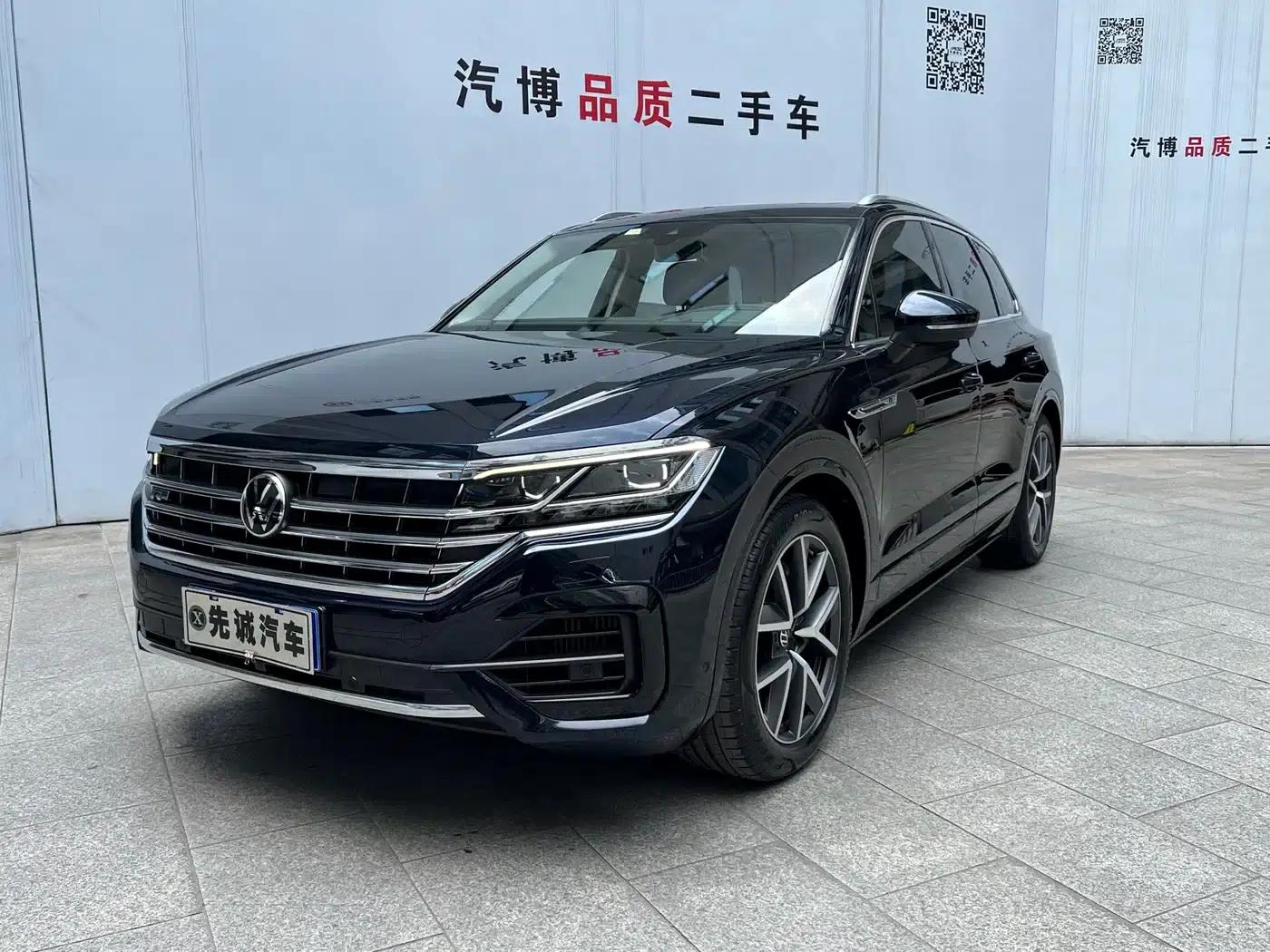 Touareg 2021 3.0TSI R-Line Classic Sport Package — миниатюра 1