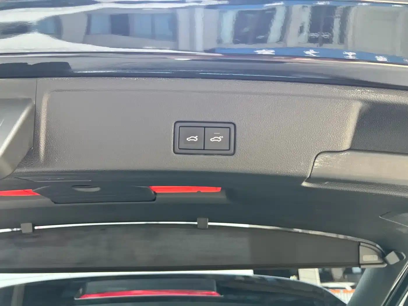 Touareg 2021 3.0TSI R-Line Classic Sport Package — миниатюра 18