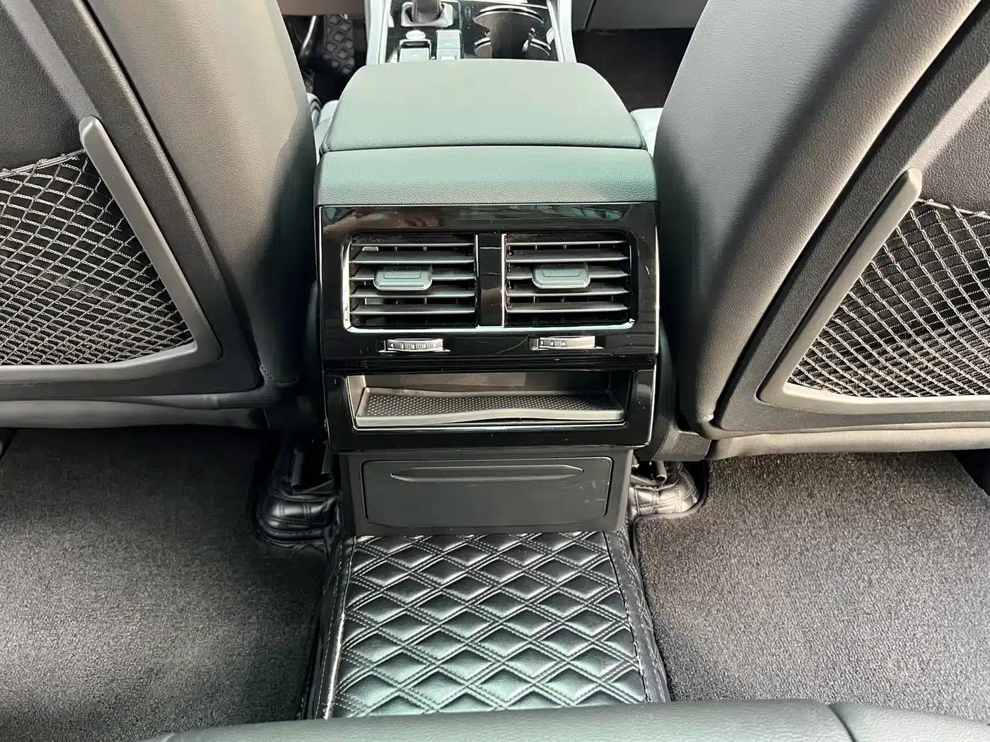 Touareg 2021 3.0TSI R-Line Classic Sport Package — миниатюра 19