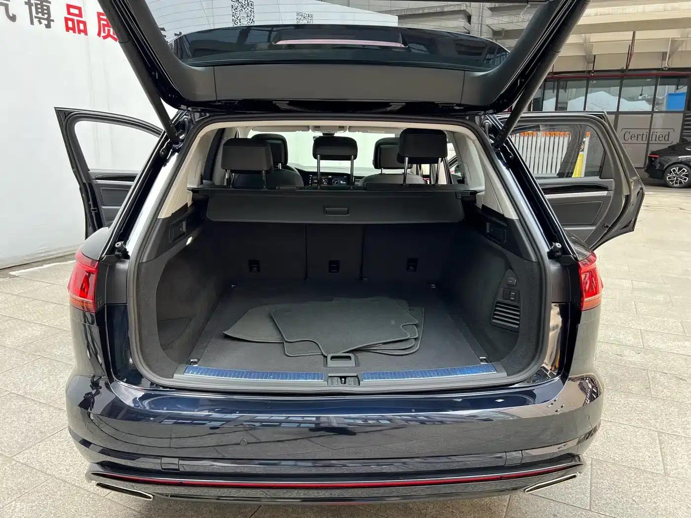 Touareg 2021 3.0TSI R-Line Classic Sport Package — миниатюра 20