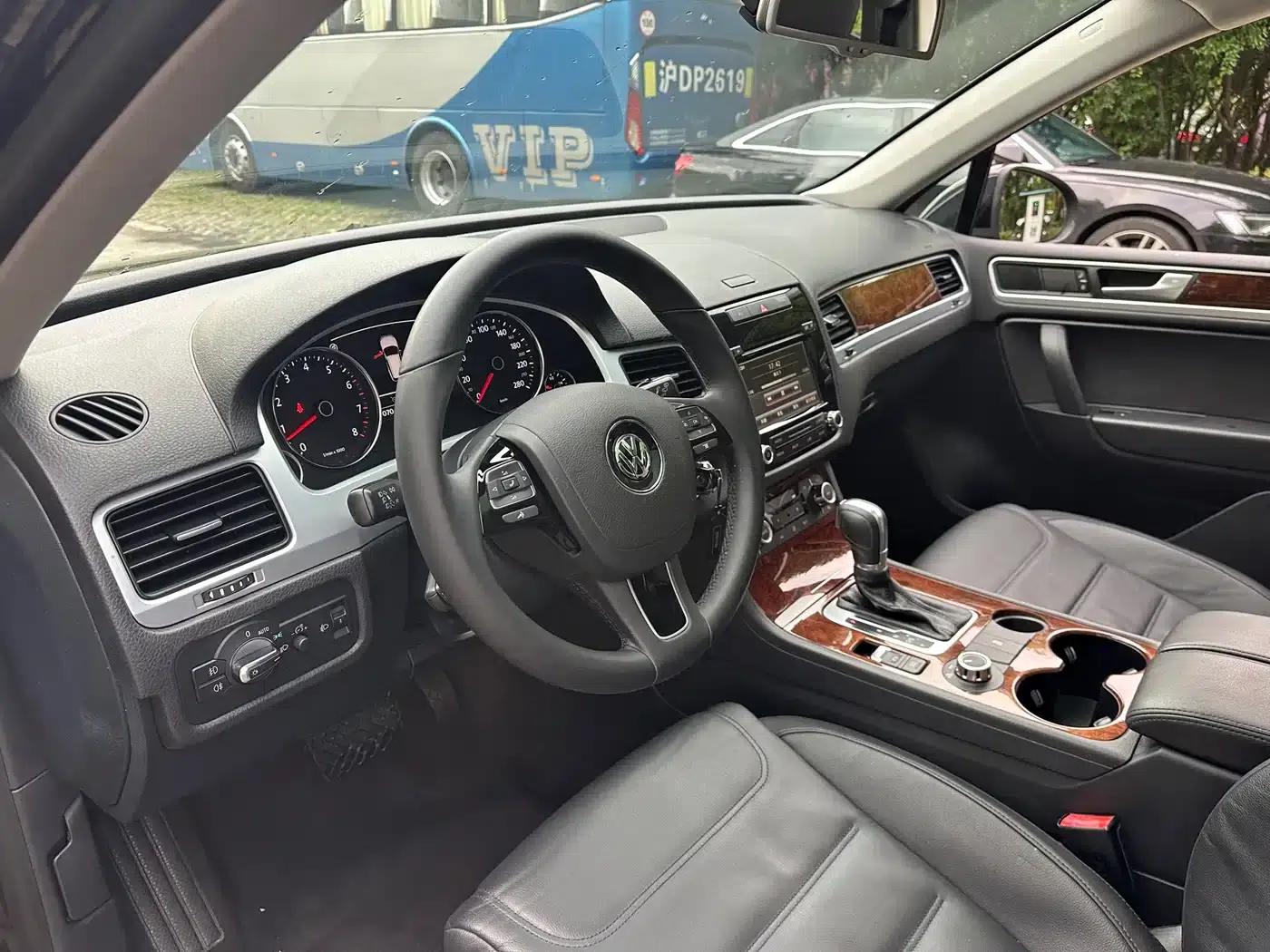 2011 Touareg 3.0TSI Standard Edition — миниатюра 13