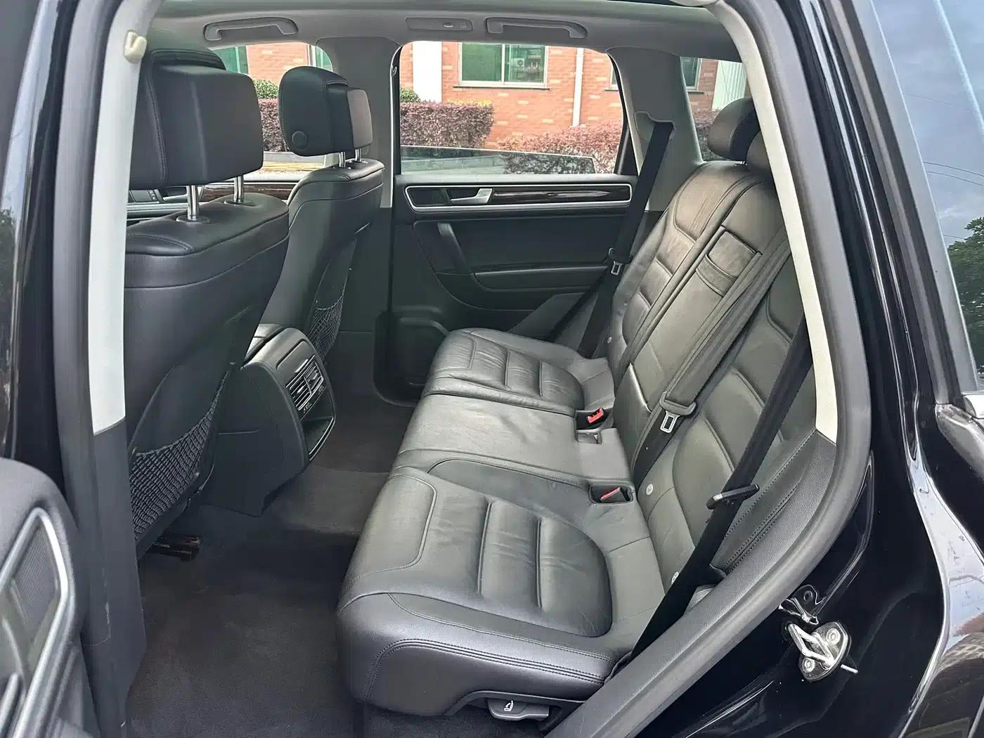 2011 Touareg 3.0TSI Standard Edition — миниатюра 16