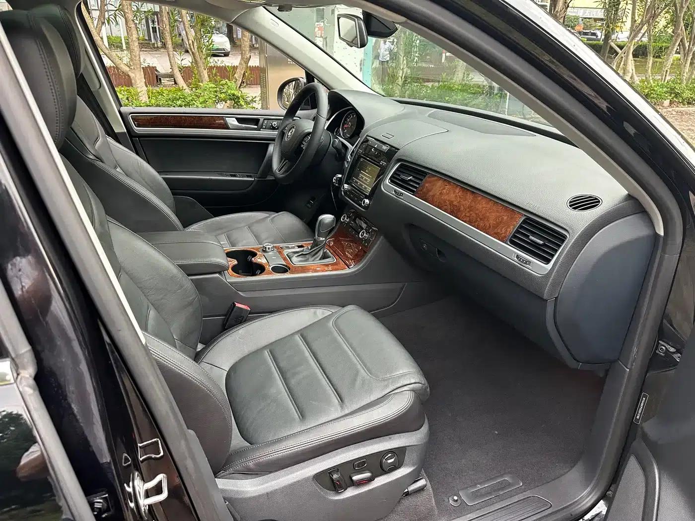 2011 Touareg 3.0TSI Standard Edition — миниатюра 19