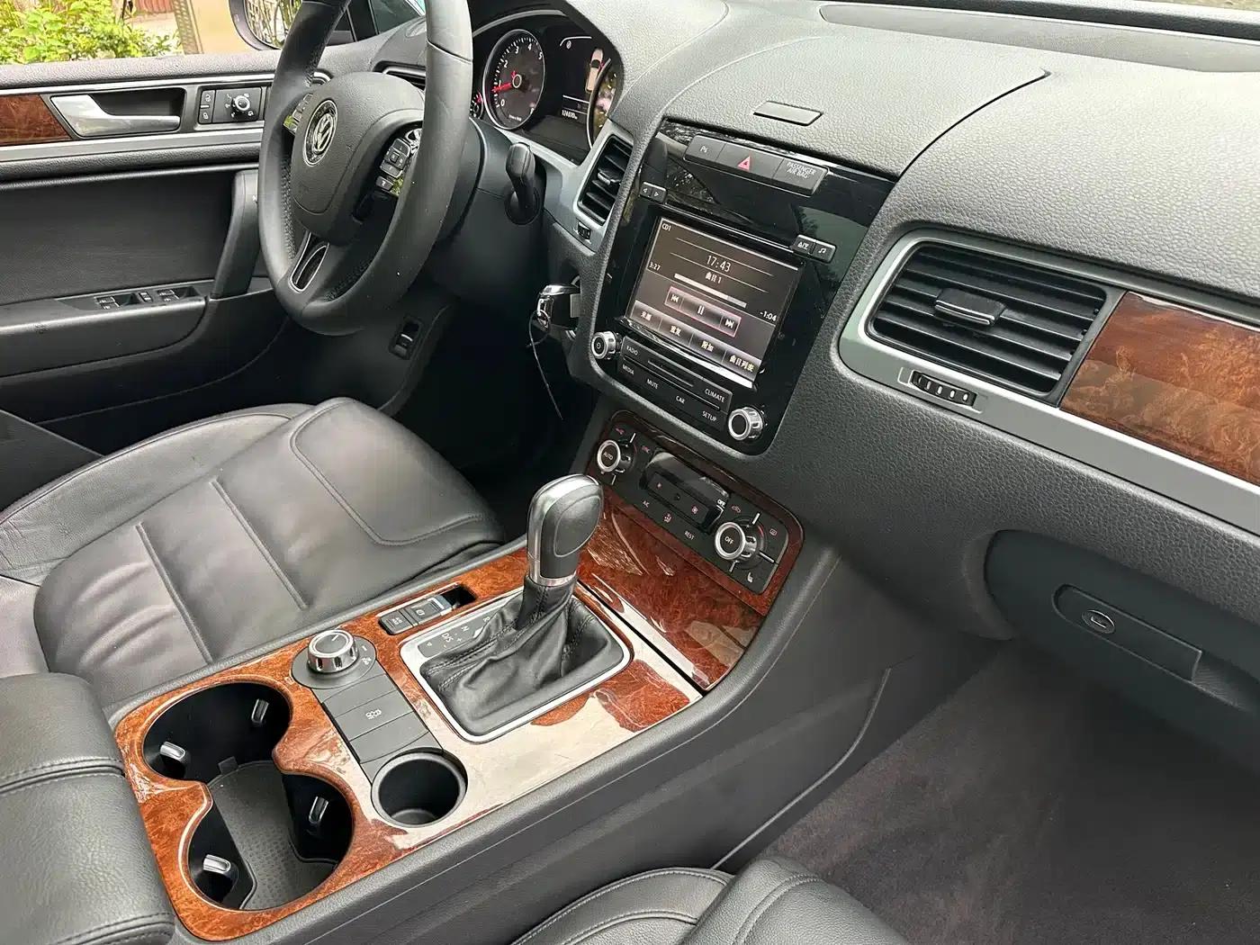 2011 Touareg 3.0TSI Standard Edition — миниатюра 22