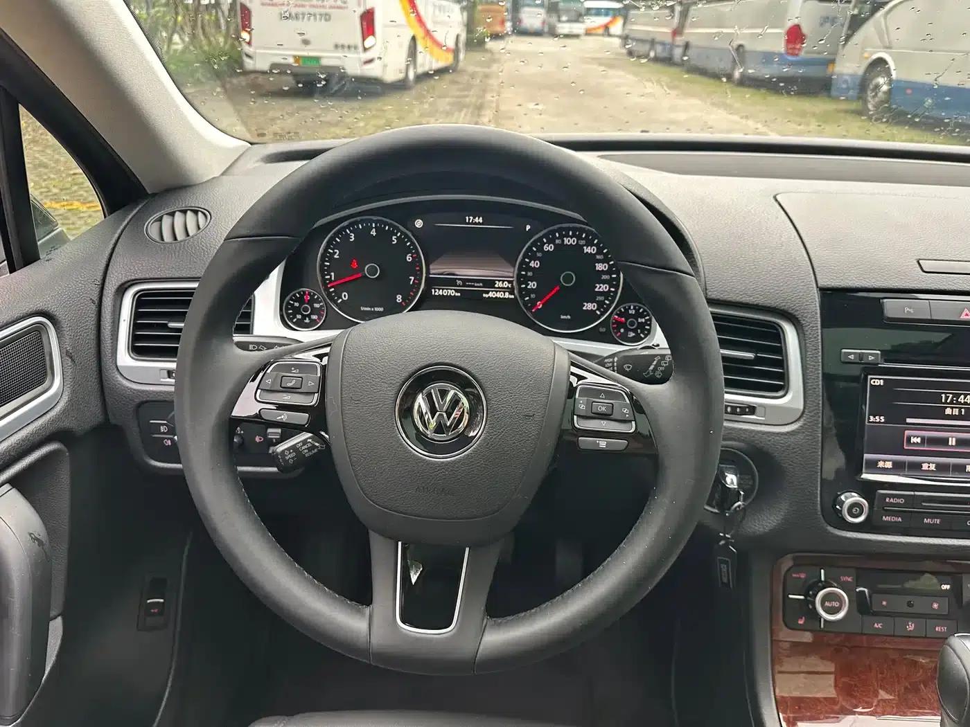 2011 Touareg 3.0TSI Standard Edition — миниатюра 29