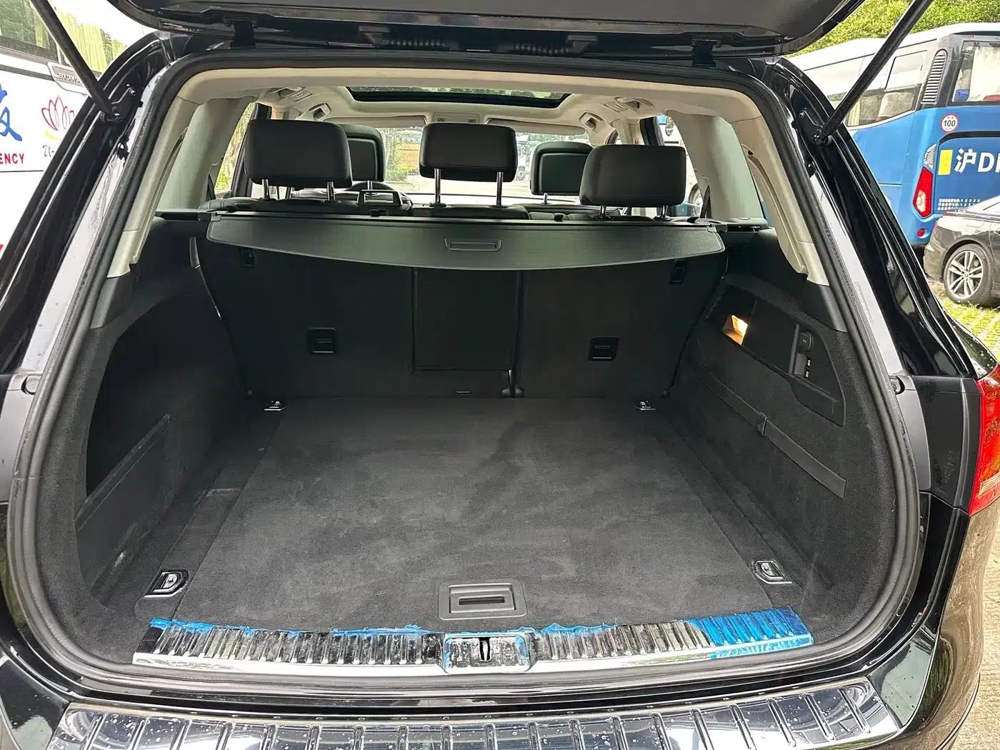 2011 Touareg 3.0TSI Standard Edition — миниатюра 31