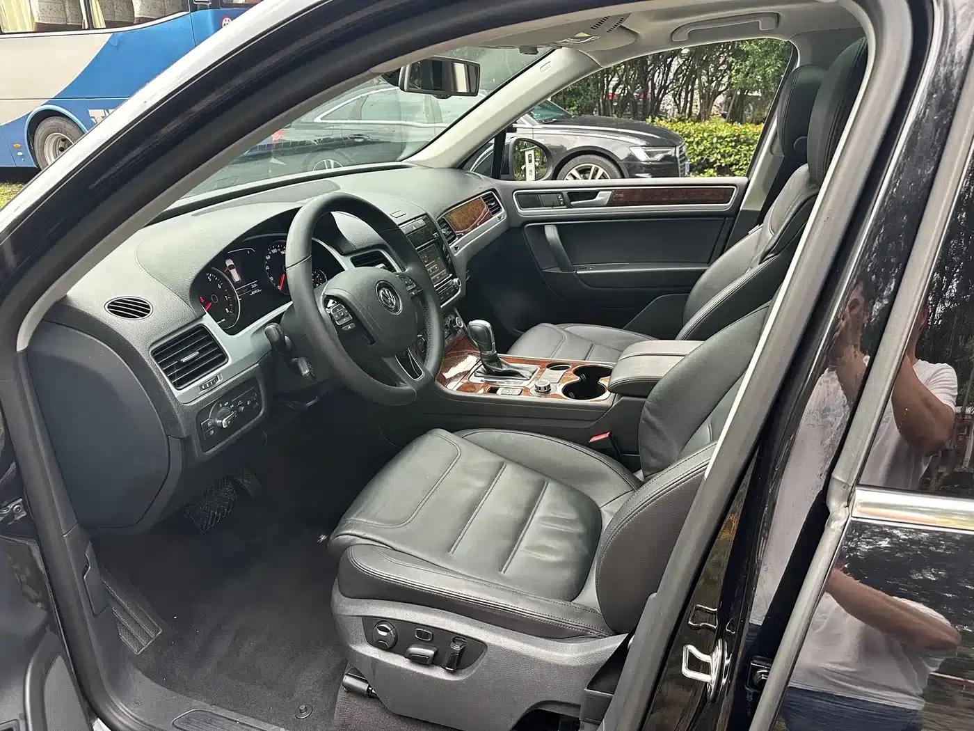 2011 Touareg 3.0TSI Standard Edition — миниатюра 10