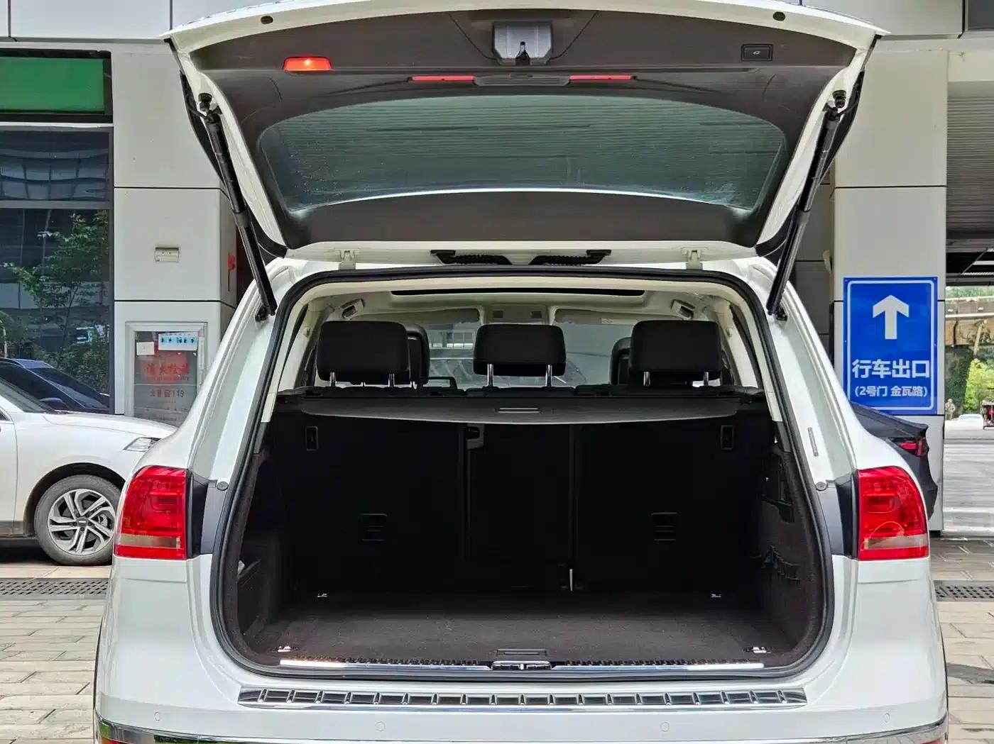 Touareg 2016 3.0TSI Standard Edition — миниатюра 14