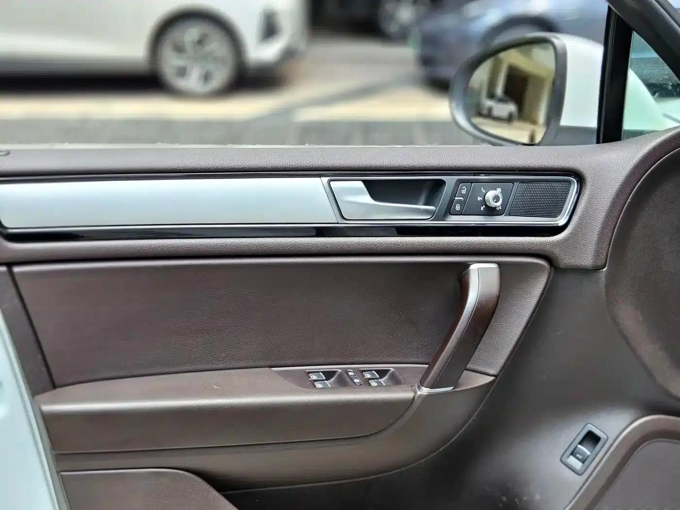 Touareg 2016 3.0TSI Standard Edition — миниатюра 15