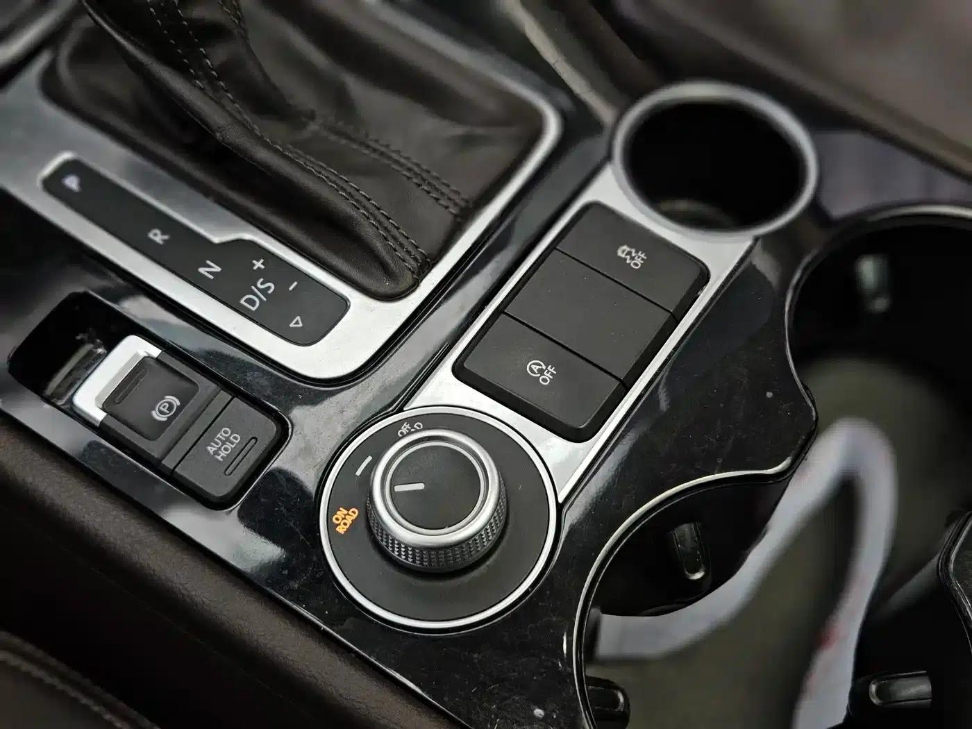 Touareg 2016 3.0TSI Standard Edition — миниатюра 17