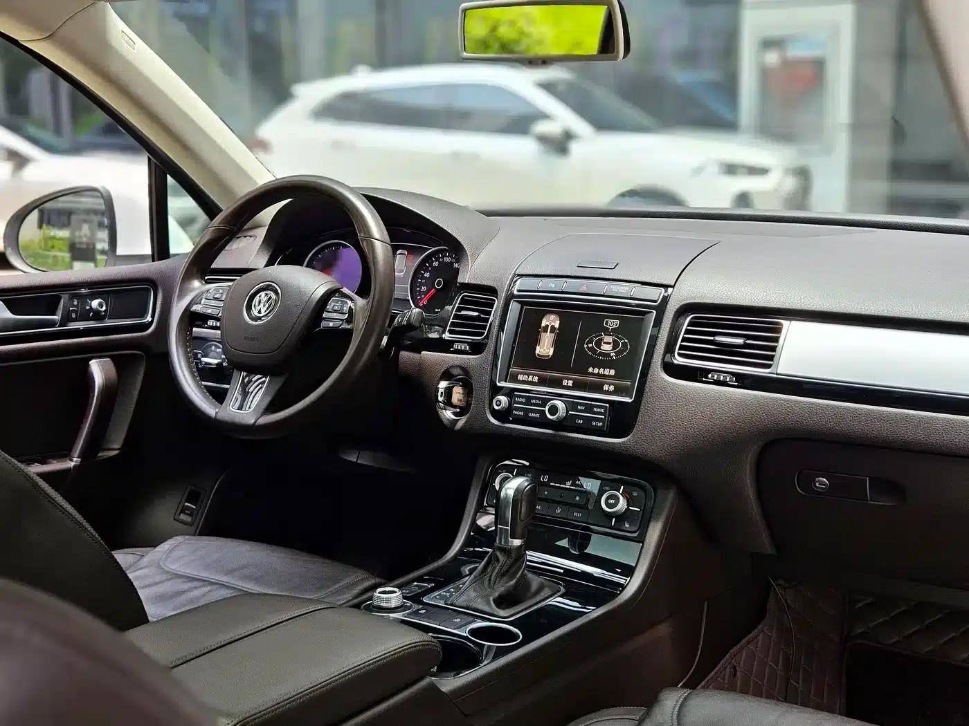 Touareg 2016 3.0TSI Standard Edition — миниатюра 22