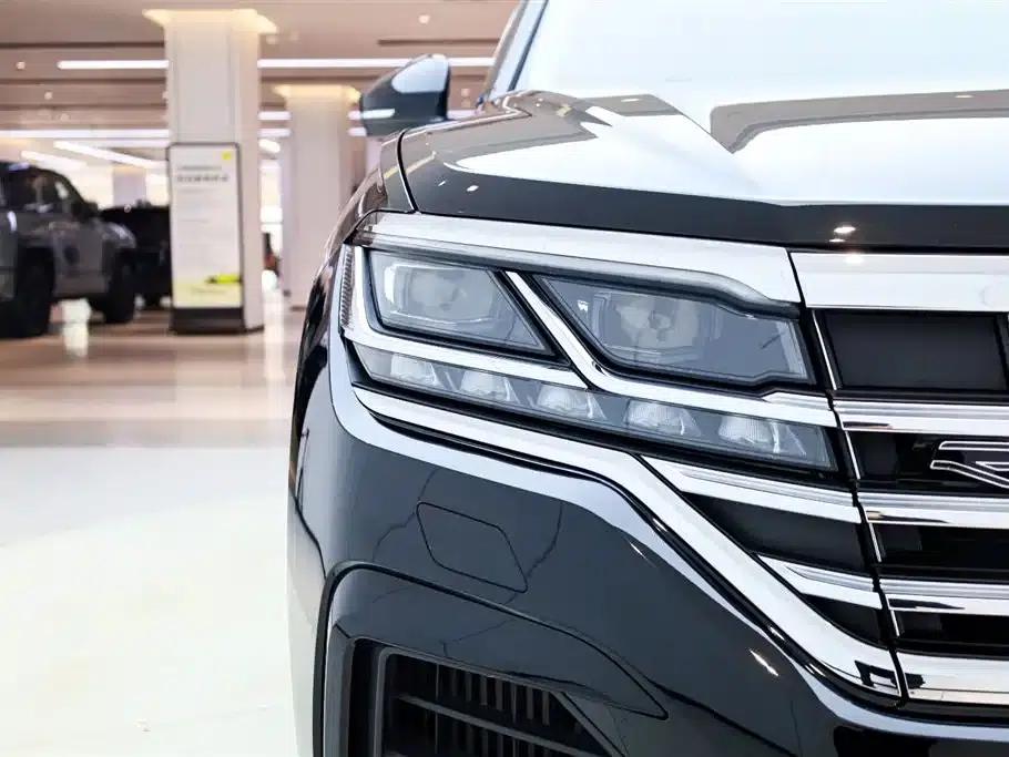 2023 Volkswagen Touareg 3.0TSI R-Line Classic Sport Package — миниатюра 13