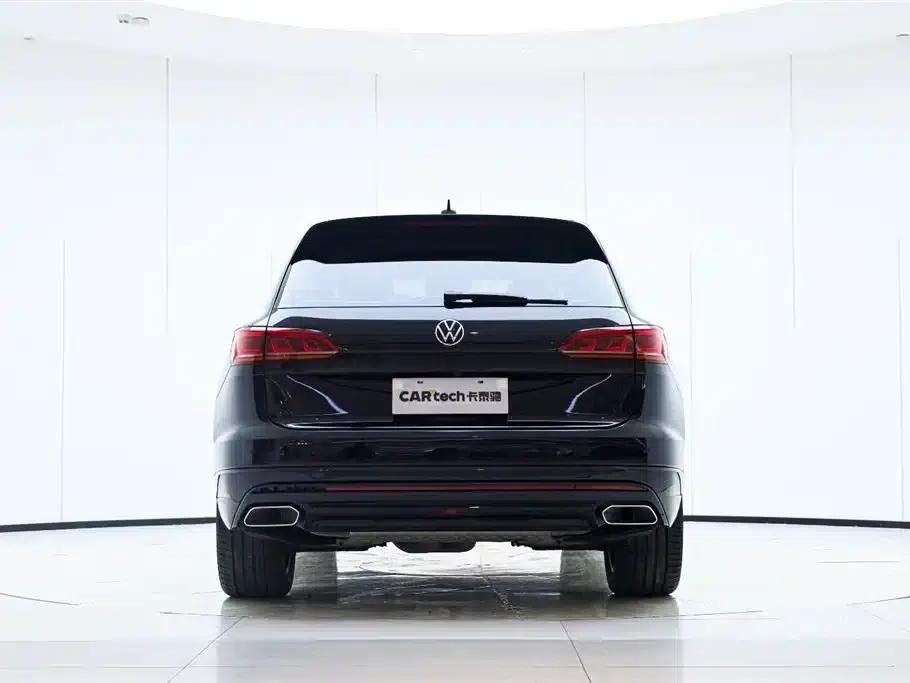 2023 Volkswagen Touareg 3.0TSI R-Line Classic Sport Package — миниатюра 8