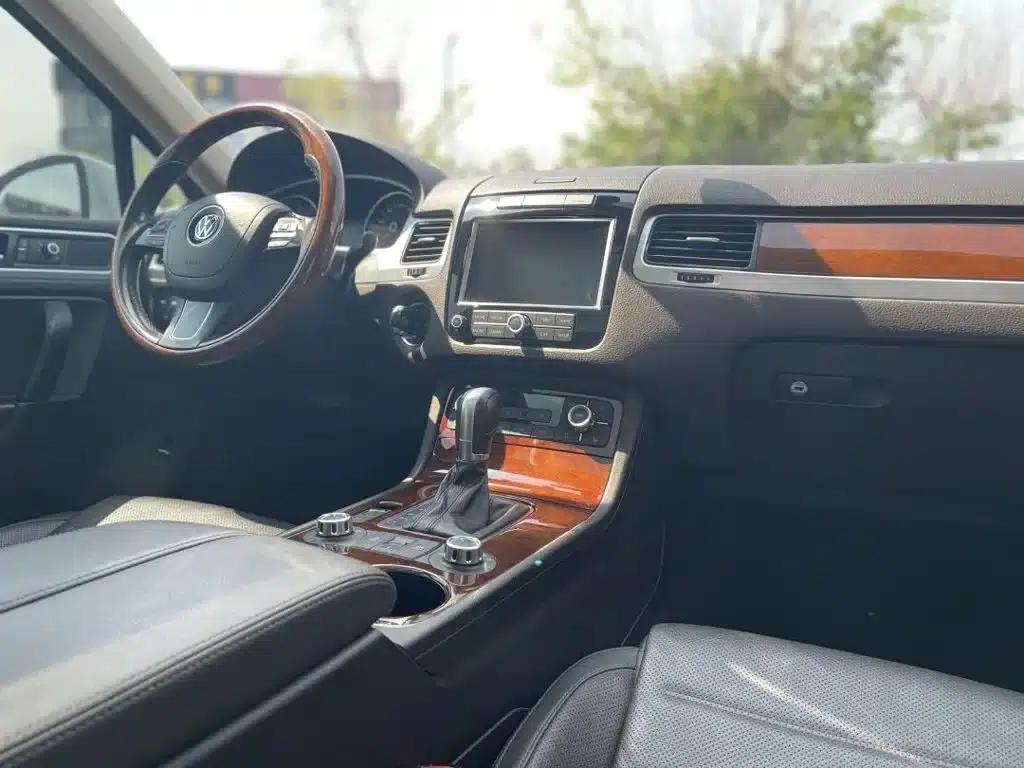 2011 Touareg 3.0TSI Comfort — миниатюра 17