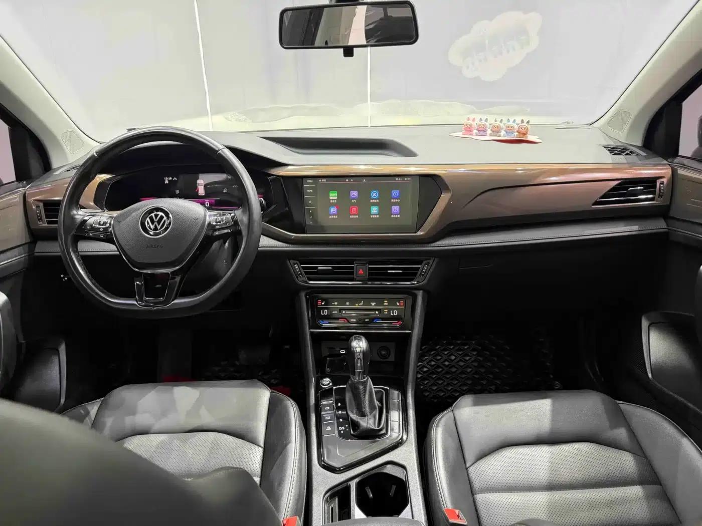 Tharu 2022 280TSI 2WD Luxury Edition — миниатюра 15