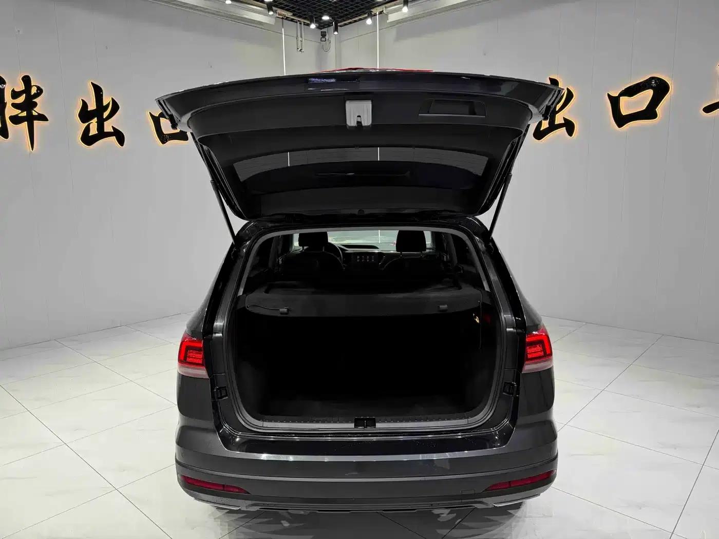 Tharu 2022 280TSI 2WD Luxury Edition — миниатюра 17