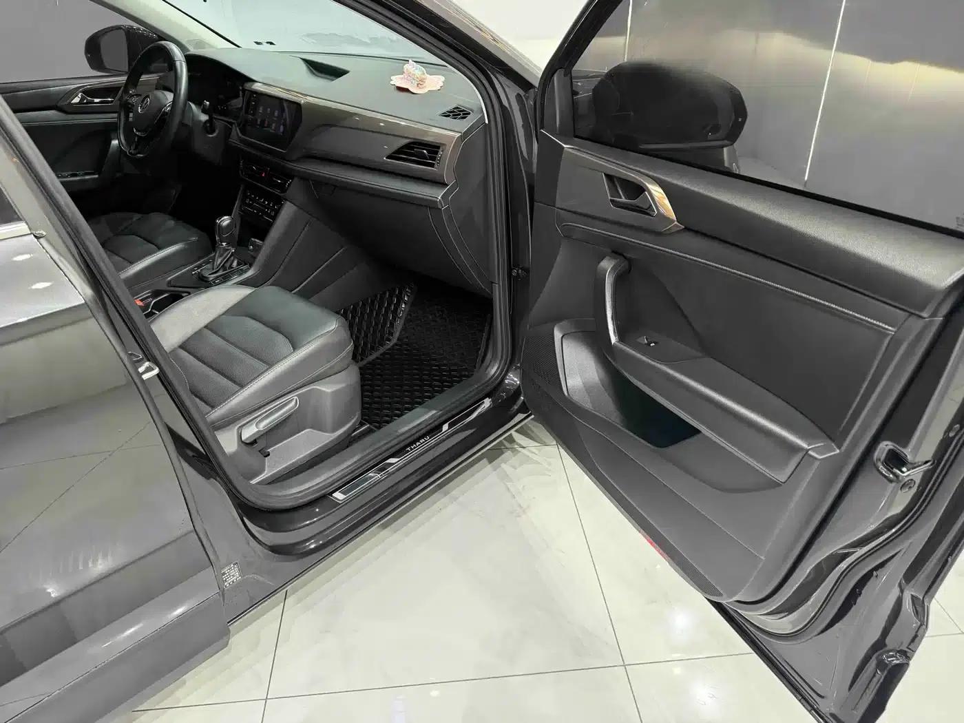 Tharu 2022 280TSI 2WD Luxury Edition — миниатюра 21