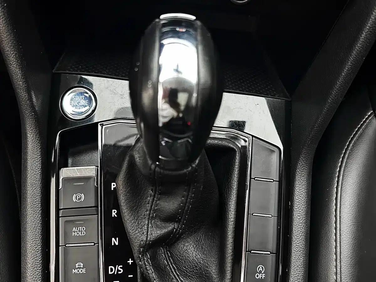 Tharu 2022 280TSI 2WD Luxury Edition — миниатюра 22