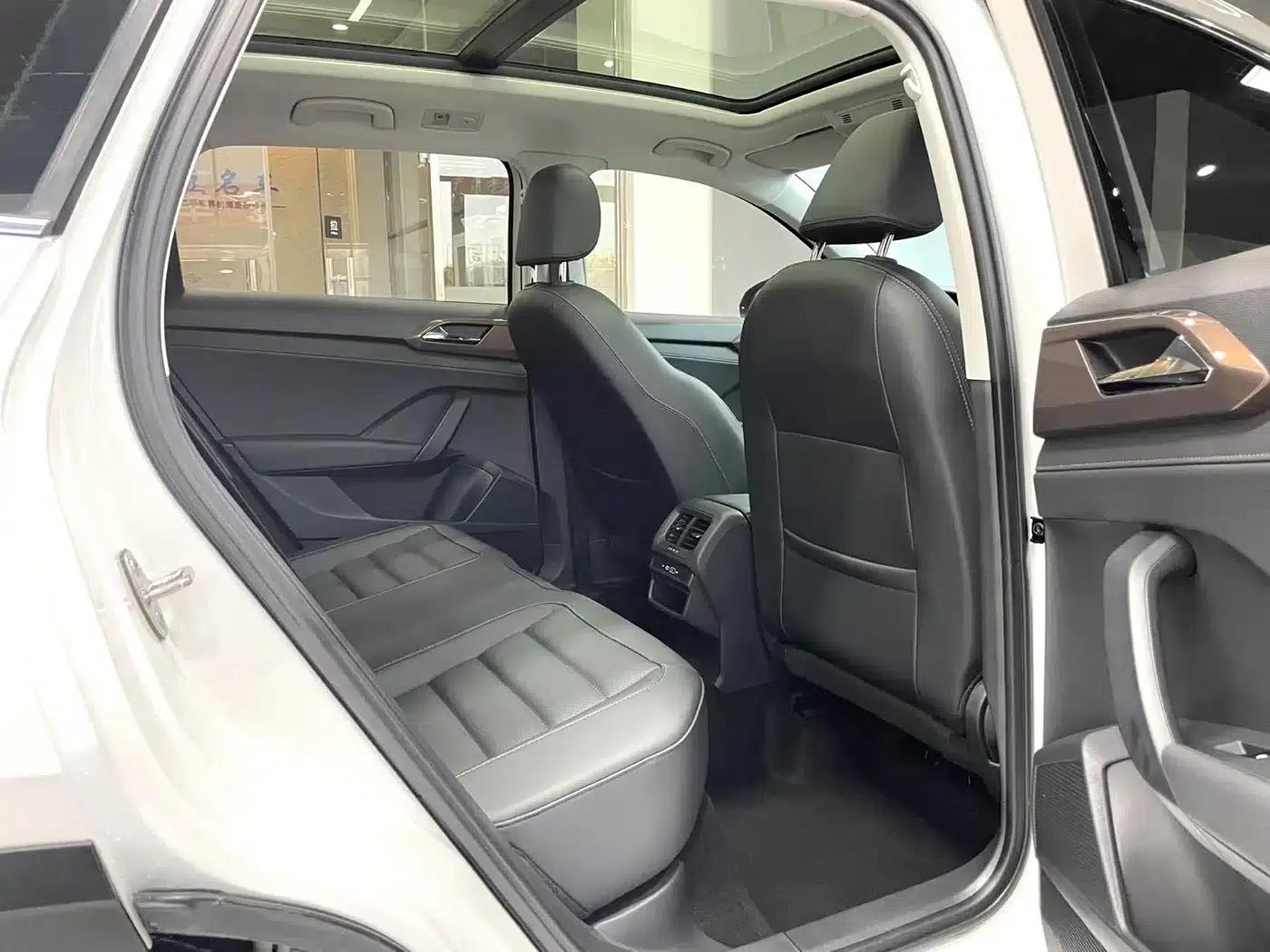 Tharu 2022 280TSI 2WD Luxury Edition — миниатюра 13