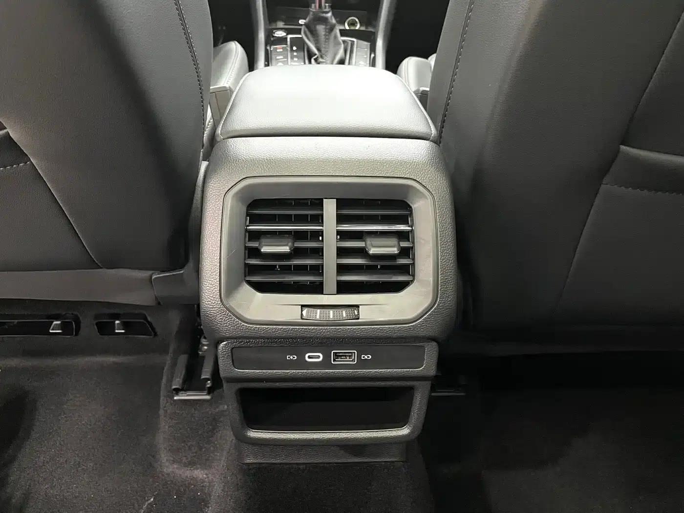 Tharu 2022 280TSI 2WD Luxury Edition — миниатюра 14