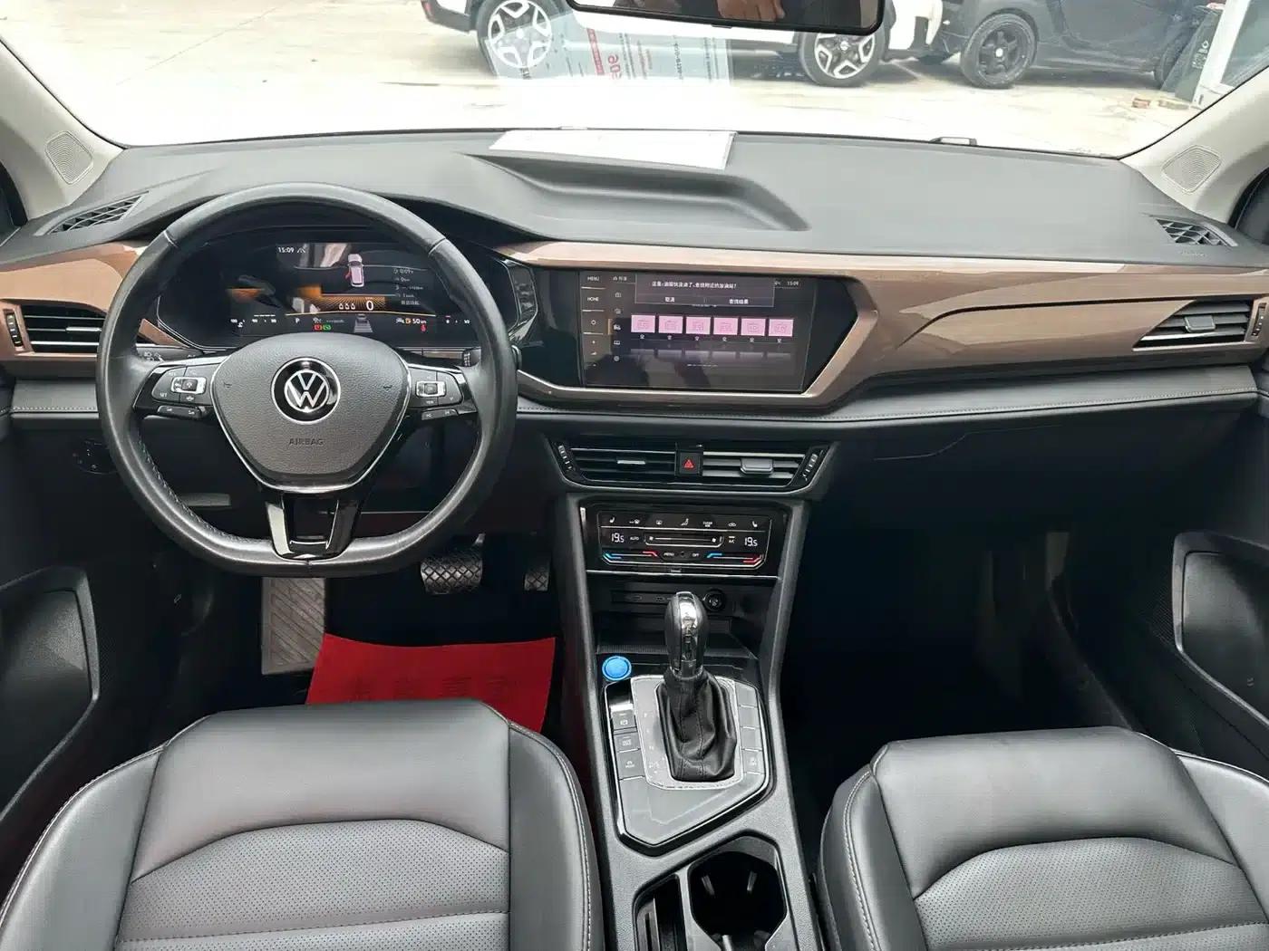 Tharu 2022 280TSI 2WD Luxury Edition — миниатюра 13
