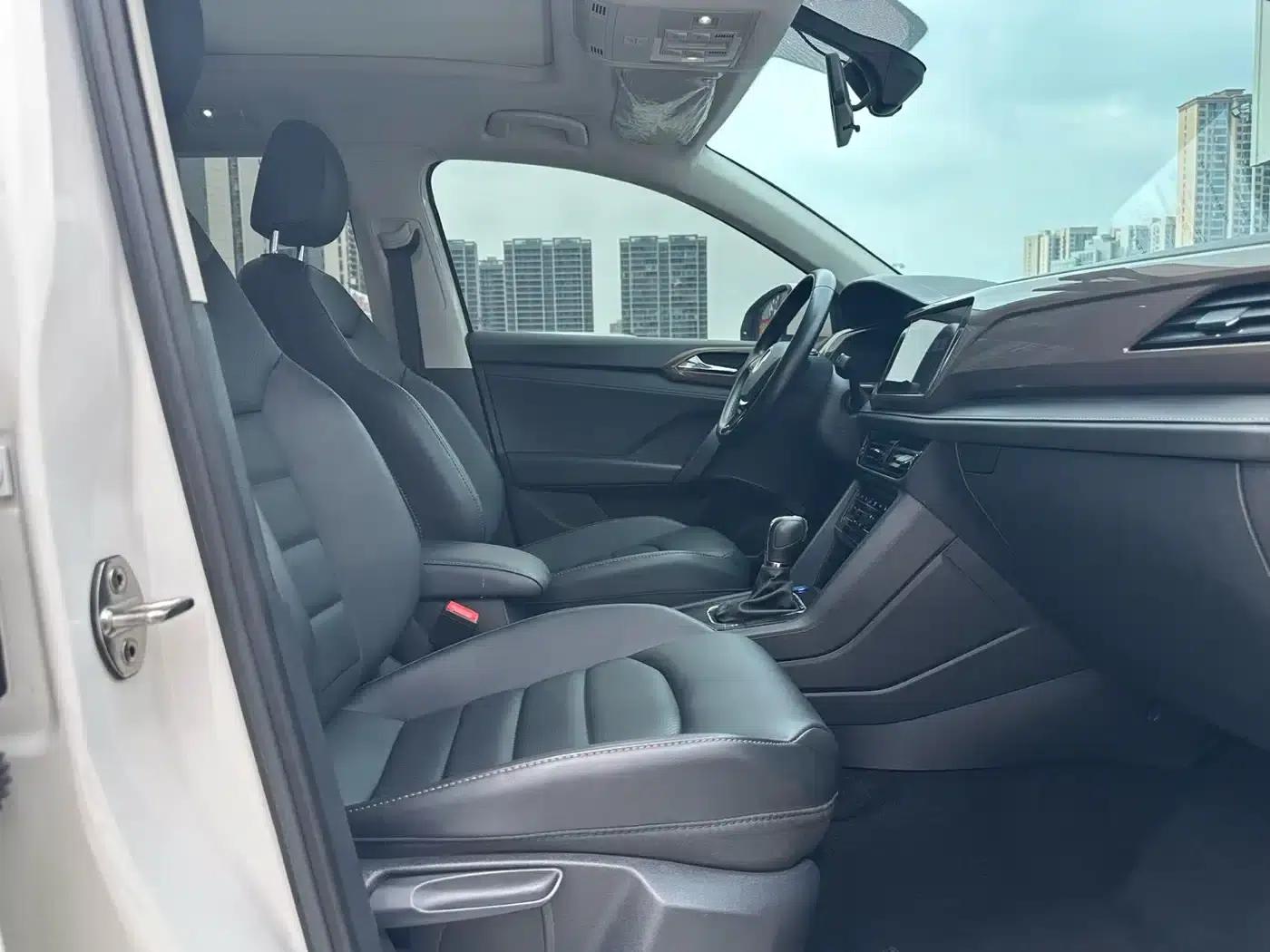 Tharu 2022 280TSI 2WD Luxury Edition — миниатюра 15