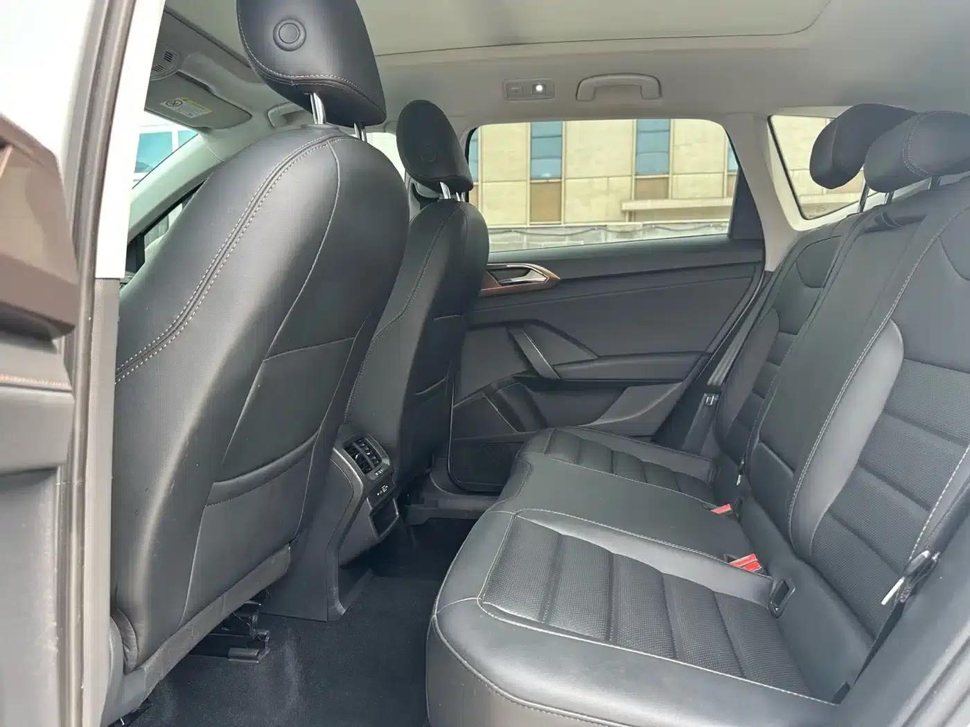 Tharu 2022 280TSI 2WD Luxury Edition — миниатюра 7