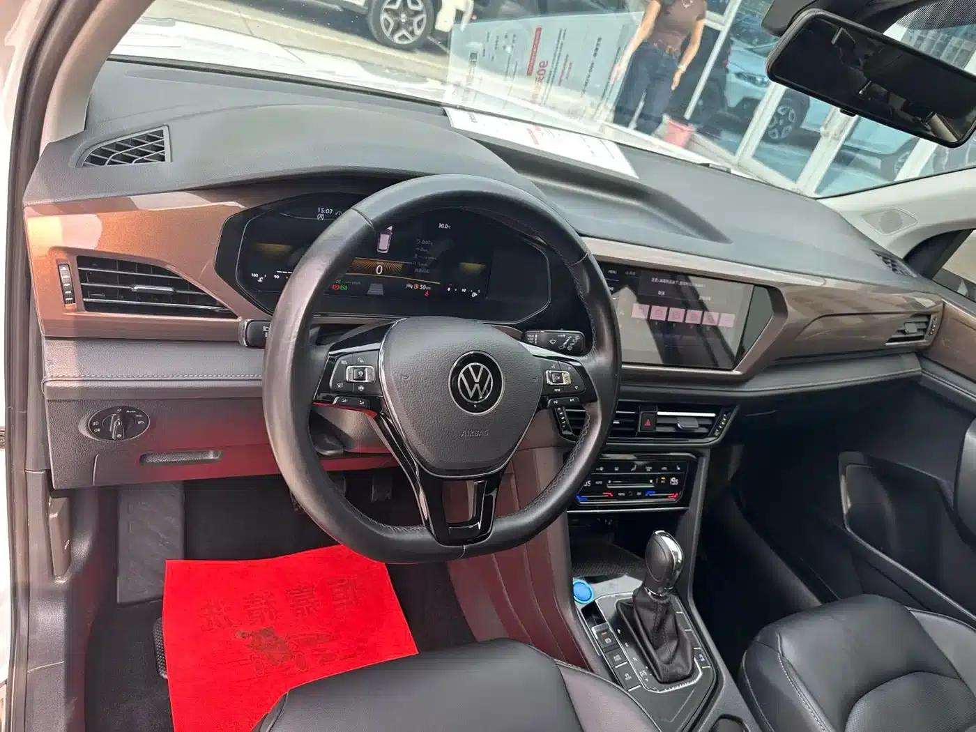 Tharu 2022 280TSI 2WD Luxury Edition — миниатюра 8