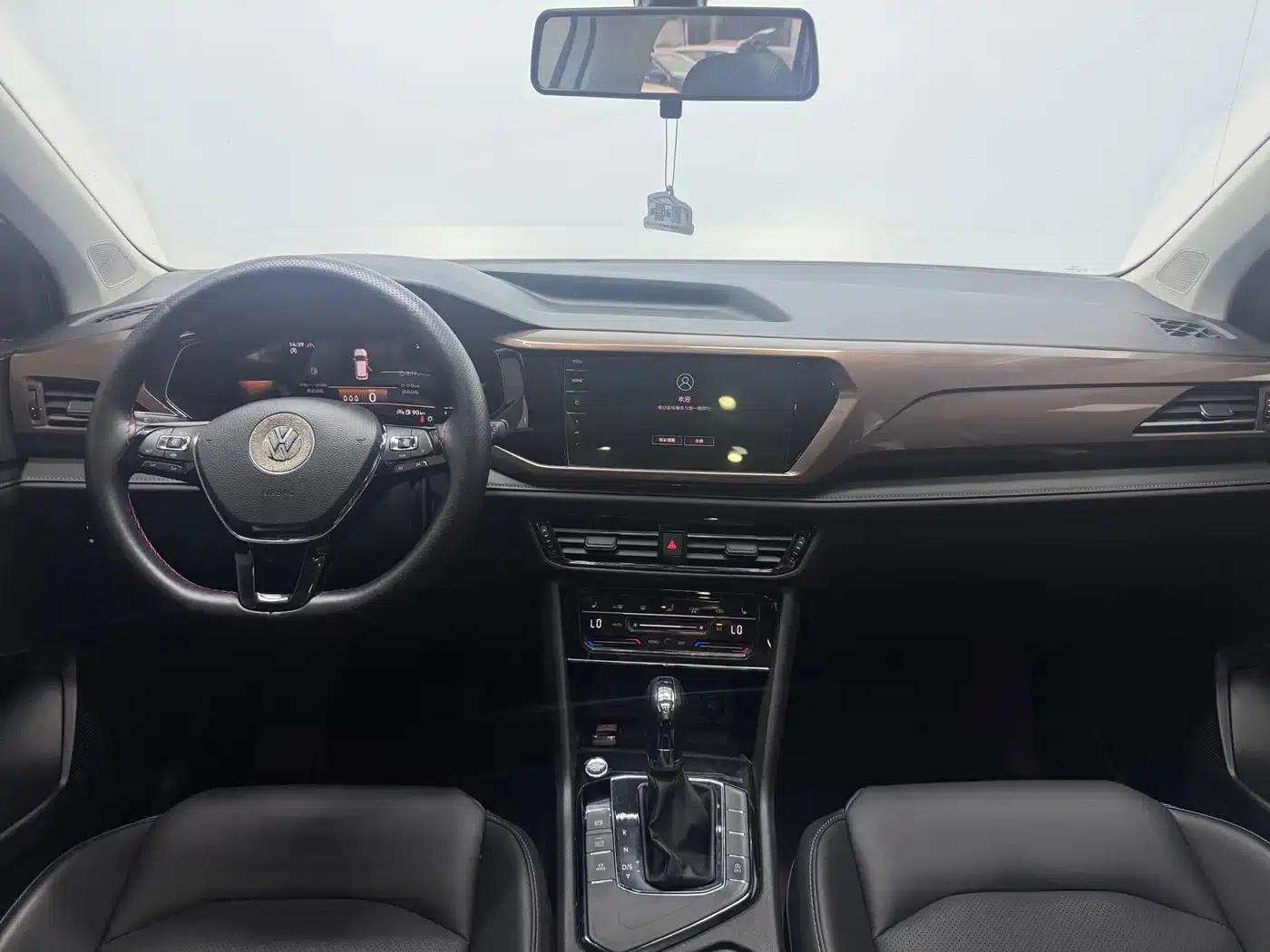 Tharu 2022 280TSI 2WD Luxury Edition — миниатюра 16