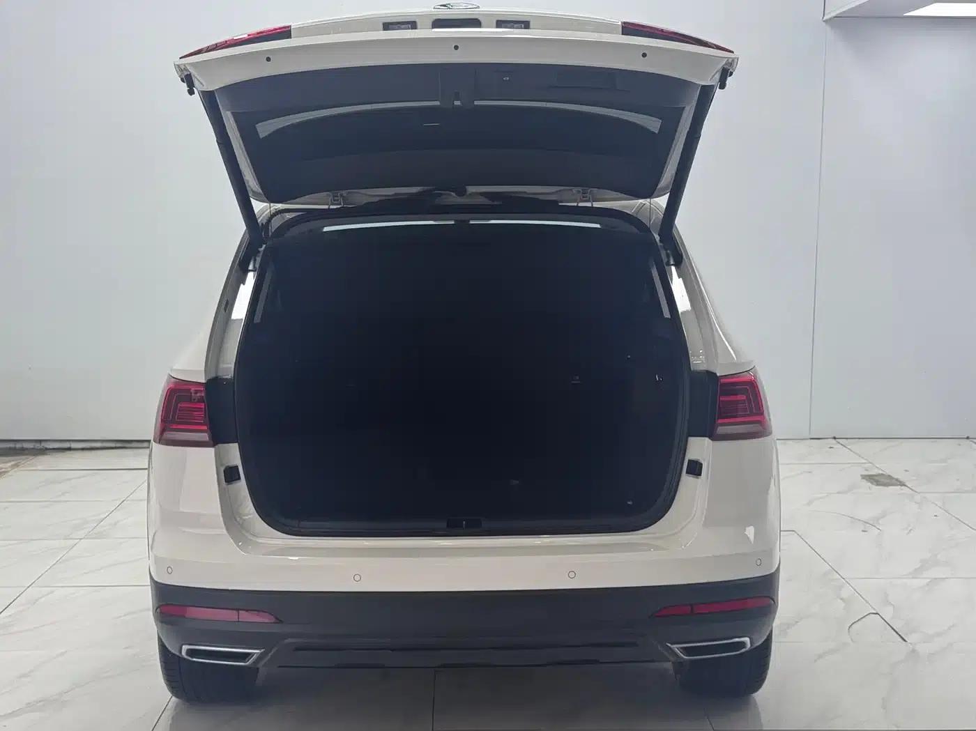 Tharu 2022 280TSI 2WD Luxury Edition — миниатюра 17