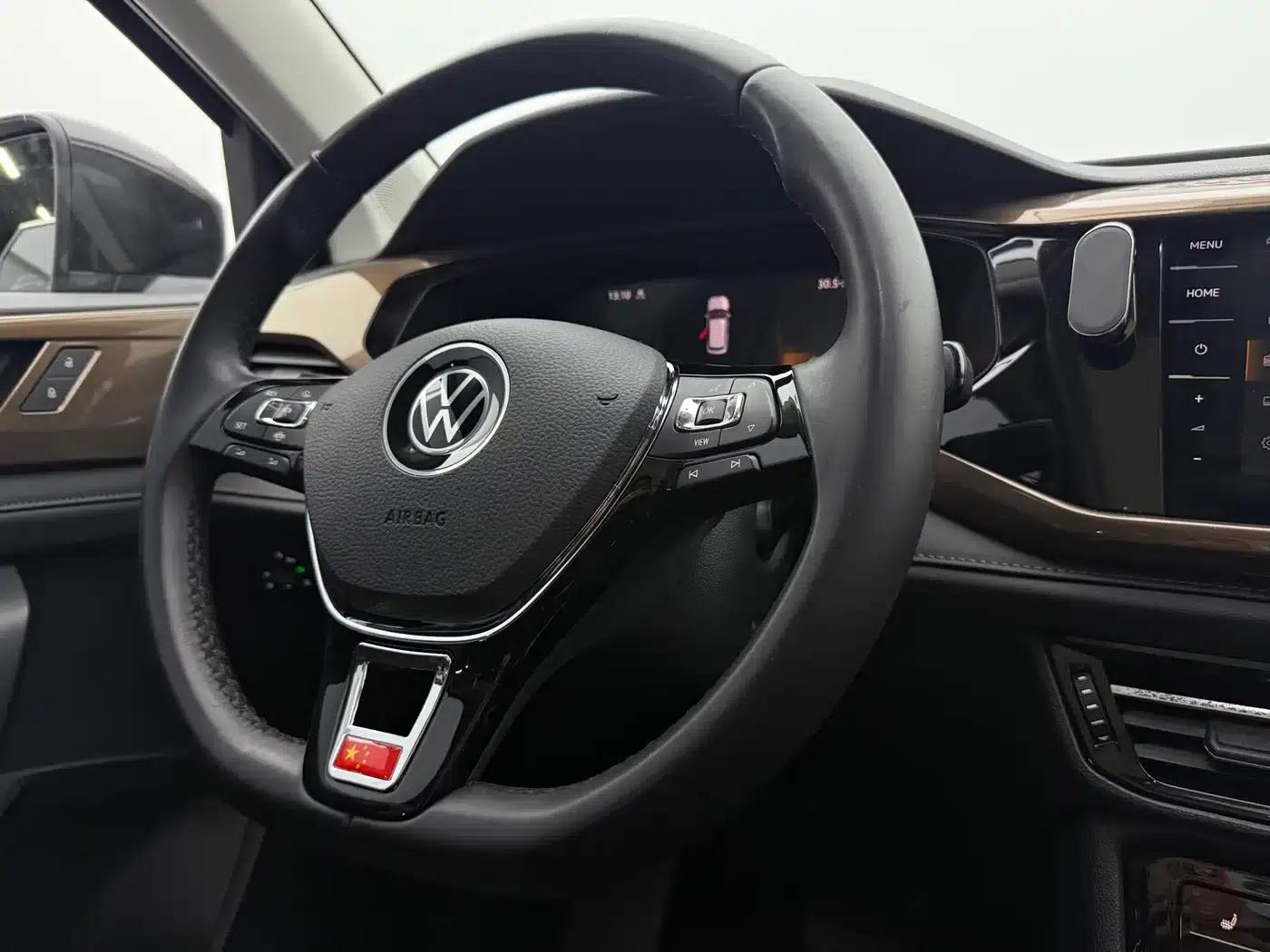 Tharu 2022 280TSI 2WD Luxury Edition — миниатюра 12