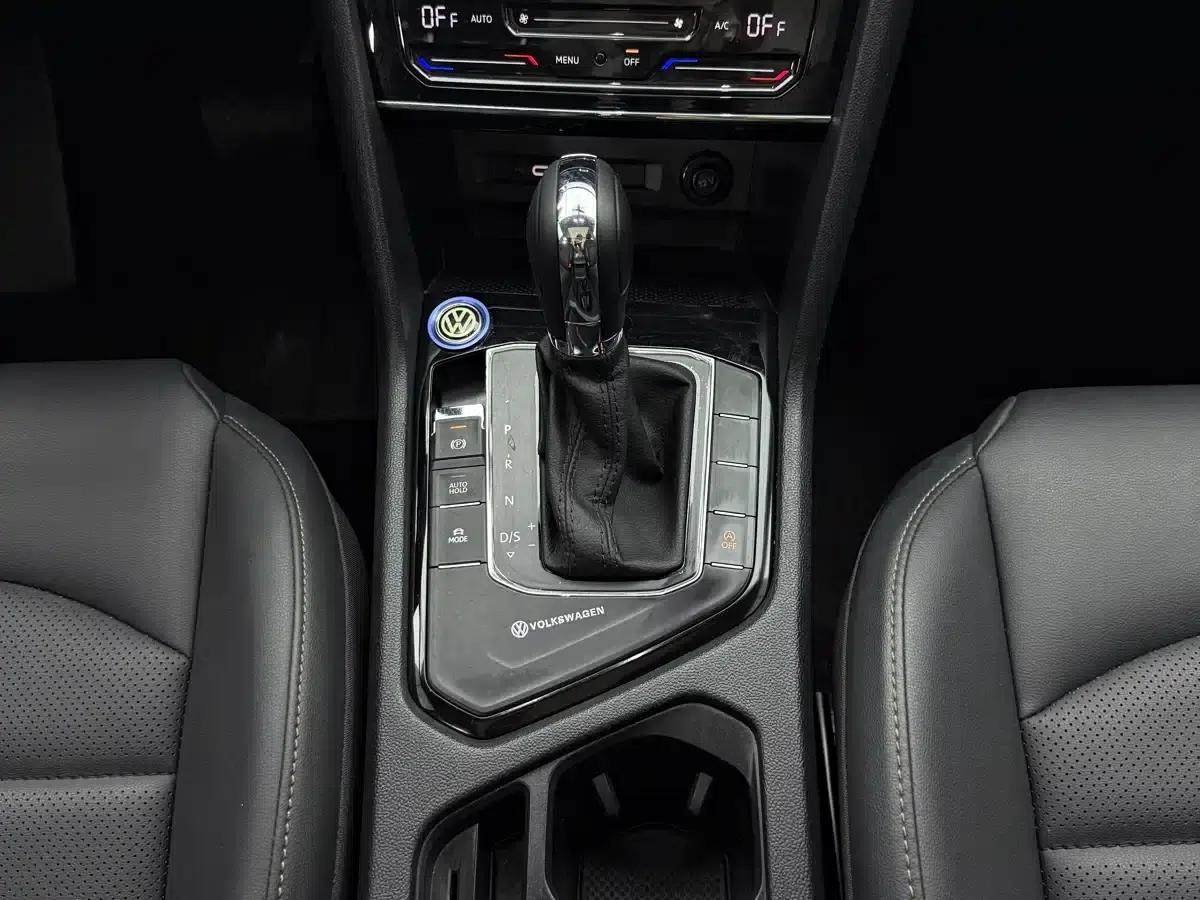 Tharu 2022 280TSI 2WD Luxury Edition — миниатюра 13
