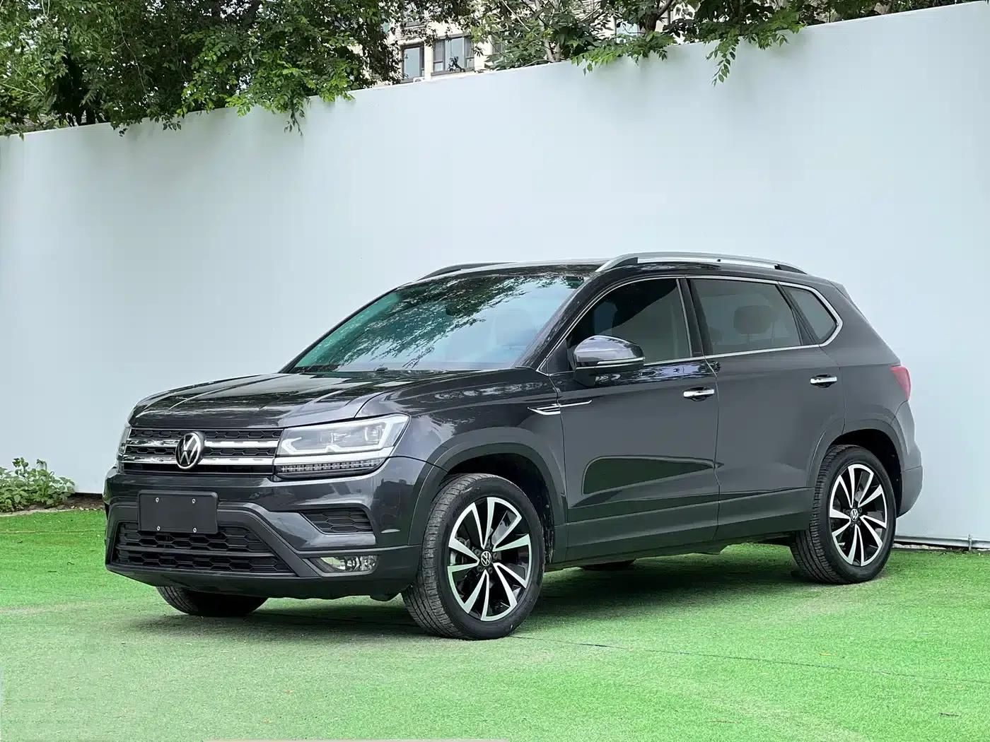 Tharu 2021 280TSI 2WD Luxury Edition PLUS — миниатюра 1