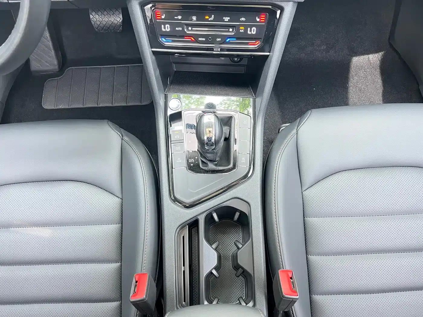 Tharu 2021 280TSI 2WD Luxury Edition PLUS — миниатюра 12