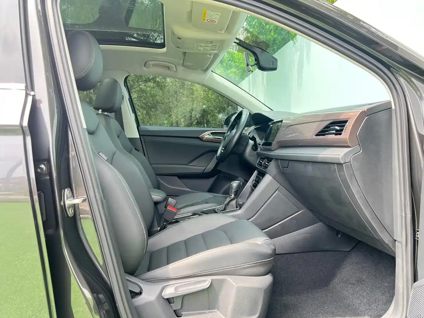 Tharu 2021 280TSI 2WD Luxury Edition PLUS — миниатюра 16