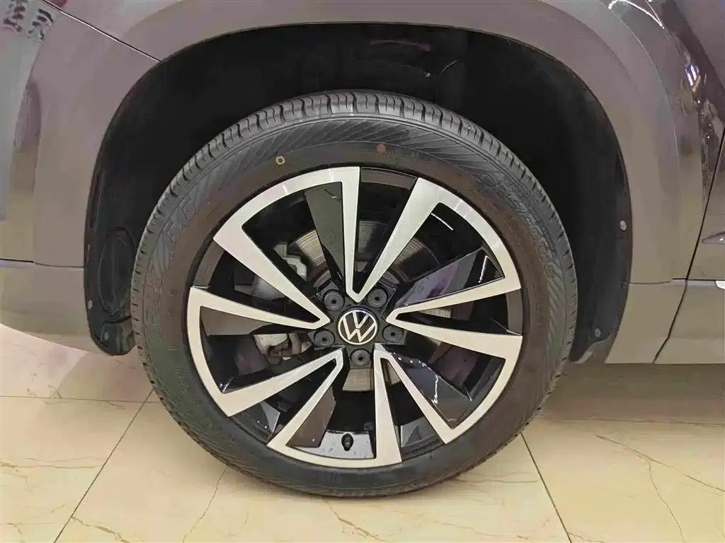 Tharu 2021 330TSI 4WD Luxury Edition — миниатюра 8