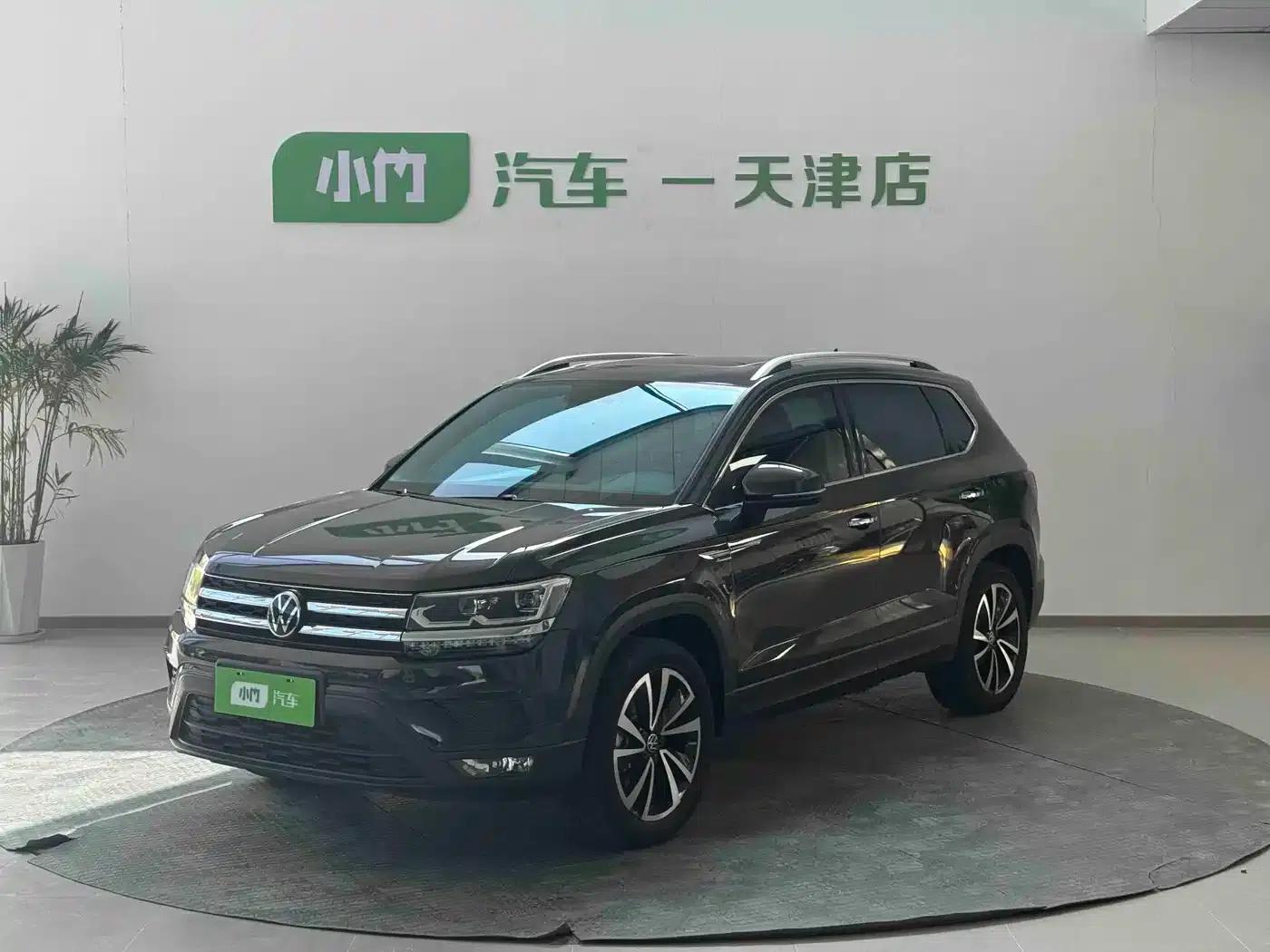 Tharu 2022 280TSI 2WD Luxury Edition — миниатюра 1